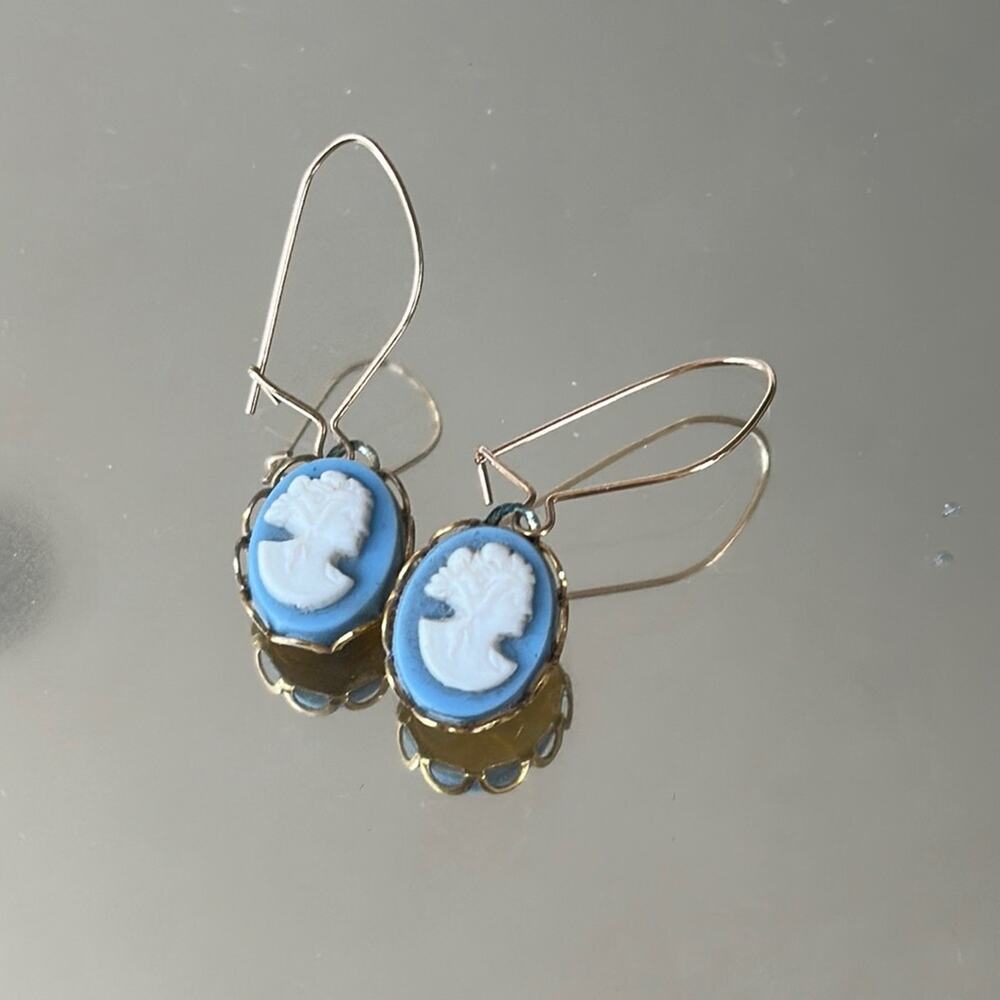 Blue Cameo Wire Dangling Earrings